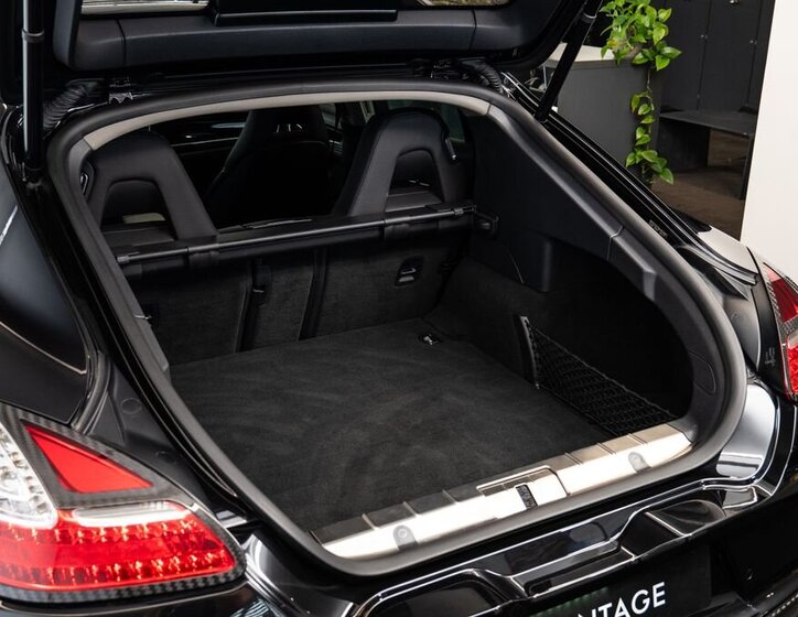 Porsche Panamera Sedan 4,8 l 294 kw