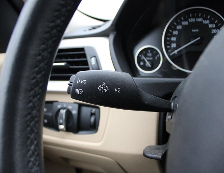 BMW Řada 3 Kombi 2,0 l 120 kw