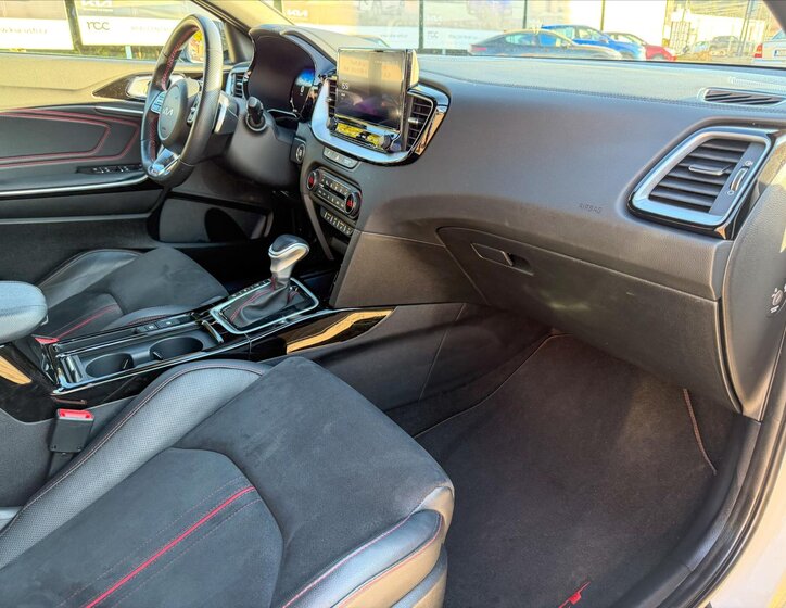 KIA ProCeed Liftback 1,6 l 150 kw