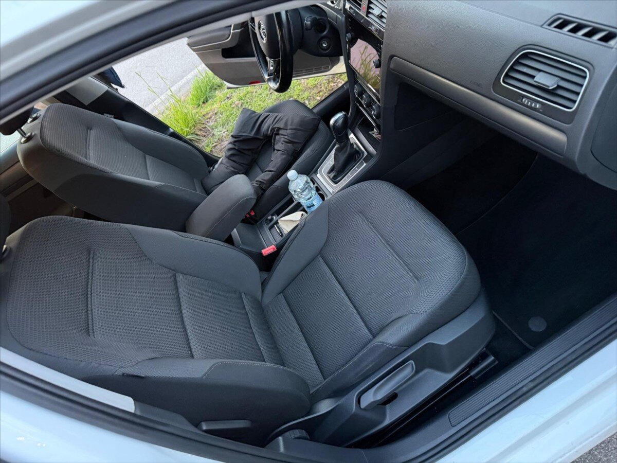 Volkswagen Golf Kombi 2,0 l 110 kw