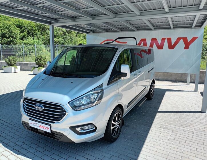 Ford Tourneo Custom VAN / Minibus 2,0 l 96 kw