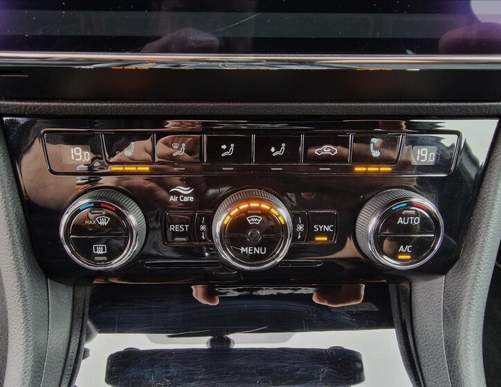 Škoda Superb Kombi 2,0 l 110 kw