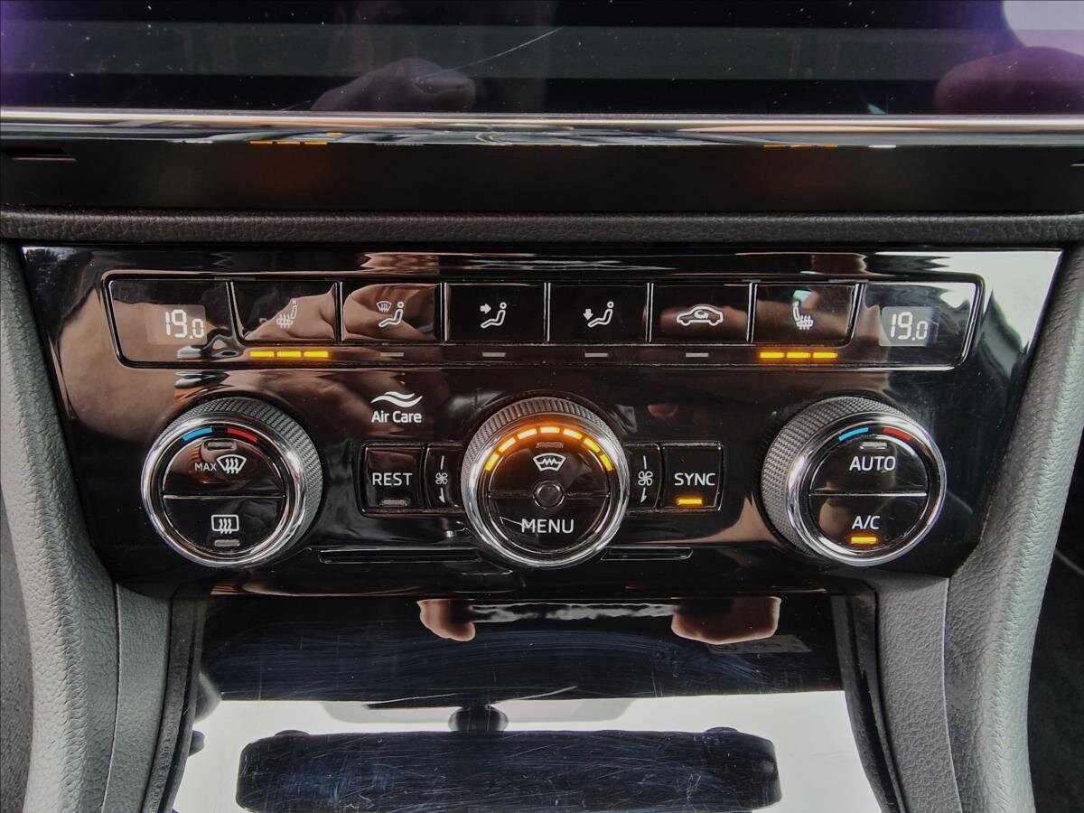 Škoda Superb Kombi 2,0 l 110 kw