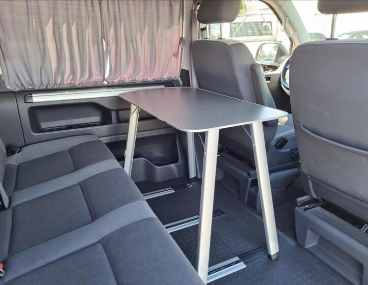 Volkswagen Multivan 36