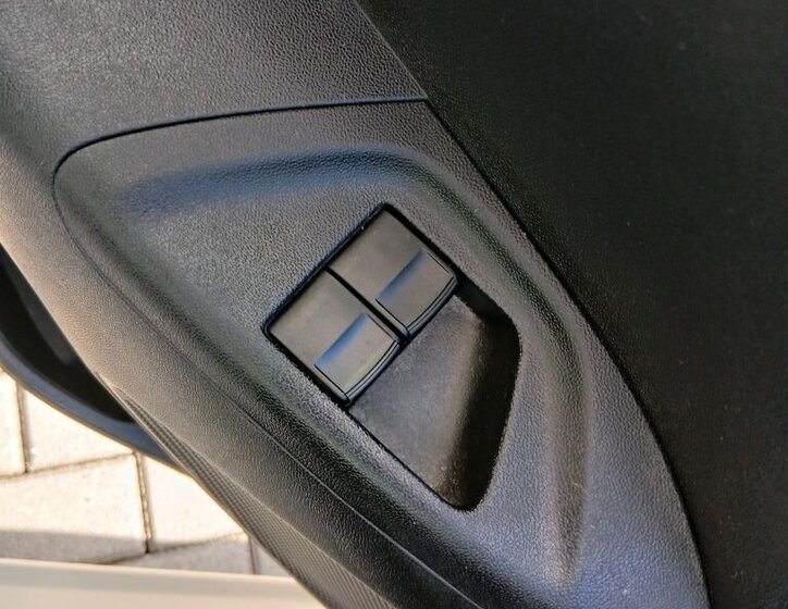 Toyota Aygo Hatchback 998,0 53 kw