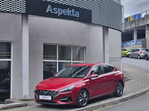 Hyundai i30 Hatchback 1,6 l 100 kw