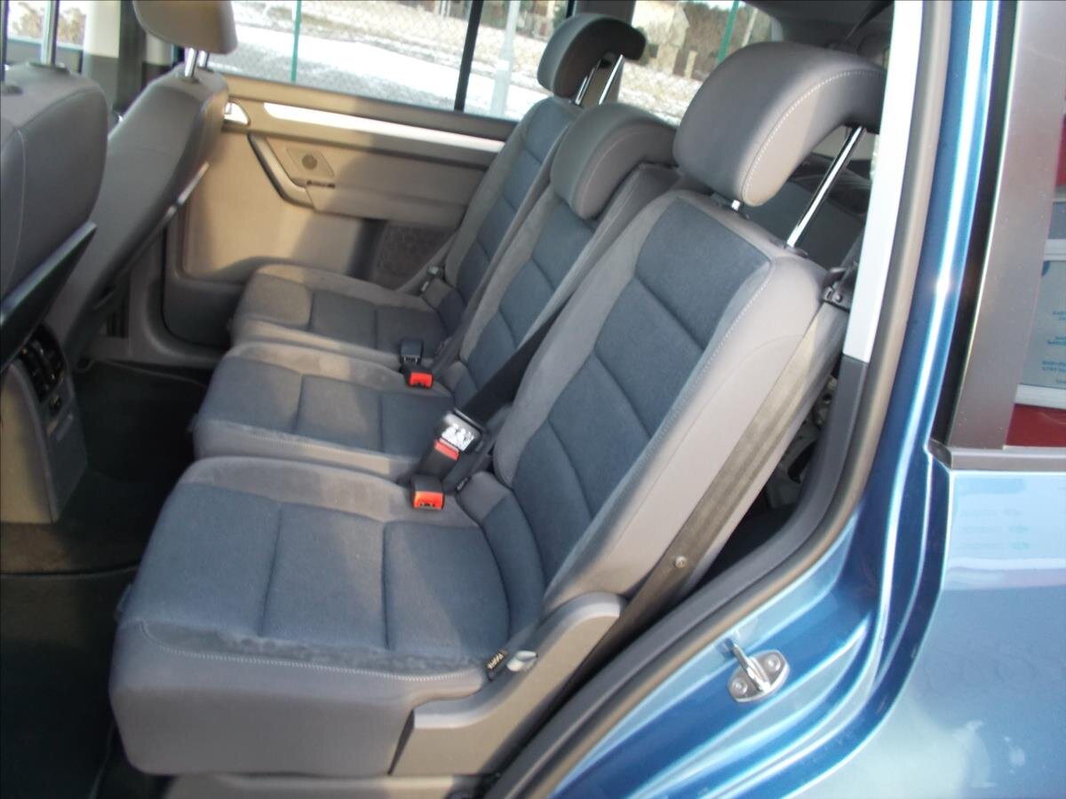 Volkswagen Touran MPV 1,6 l 77 kw