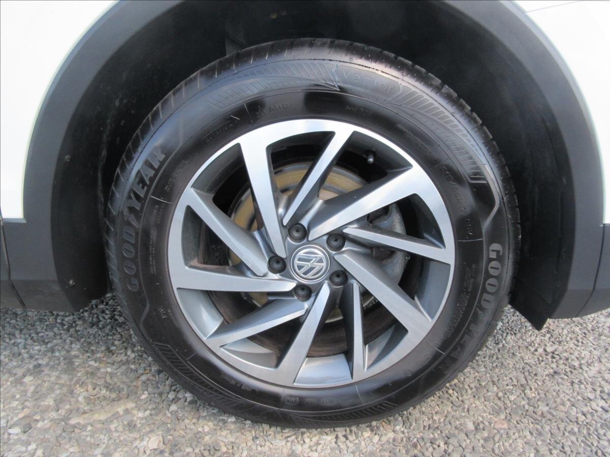 Volkswagen Tiguan SUV / Terénní 1,4 l 92 kw
