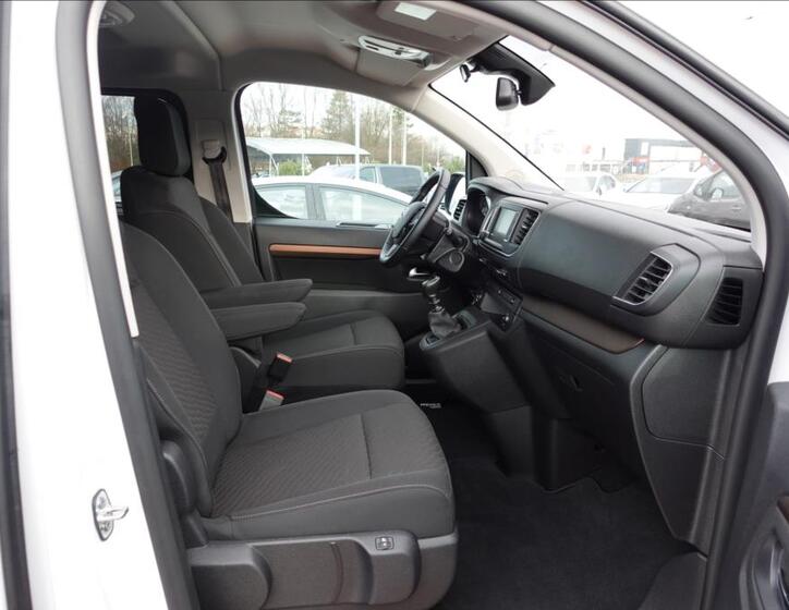 Toyota ProAce Verso 13