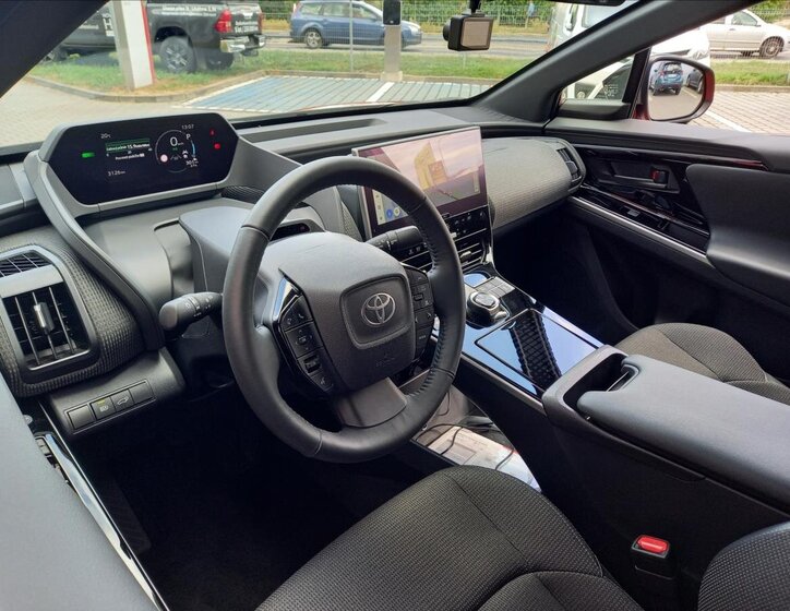 Toyota bZ4X SUV / Terénní 0,0 160 kw