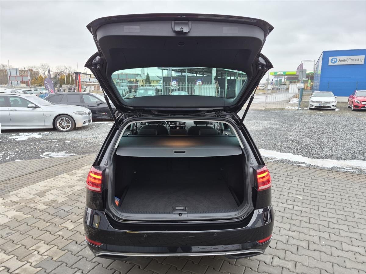 Volkswagen Golf Kombi 1,5 l 110 kw