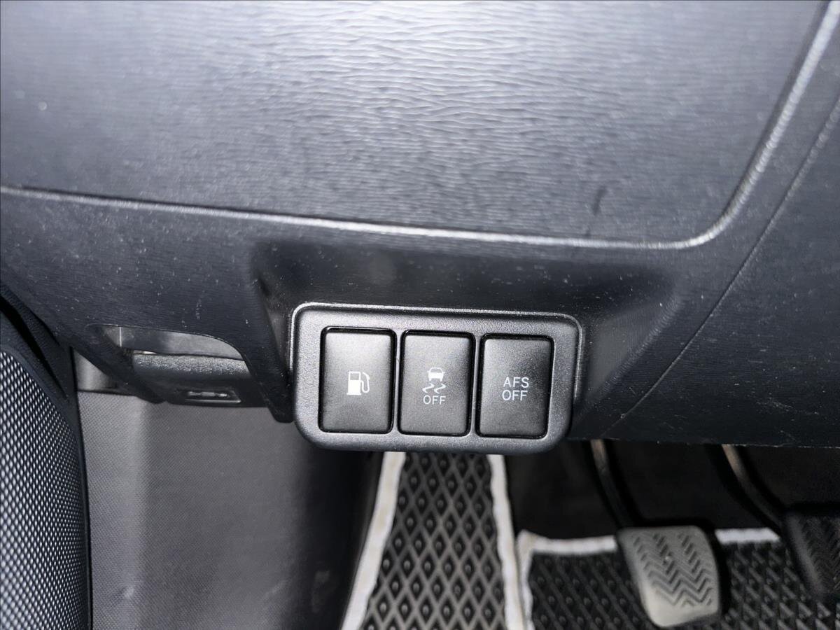 Toyota Avensis Kombi 2,0 l 91 kw