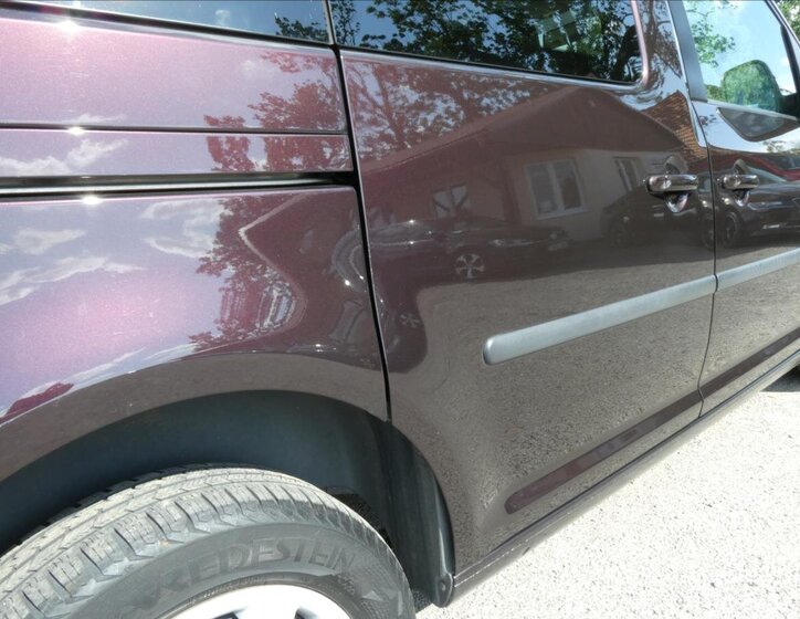 Volkswagen Caddy Kombi 1,6 l 75 kw