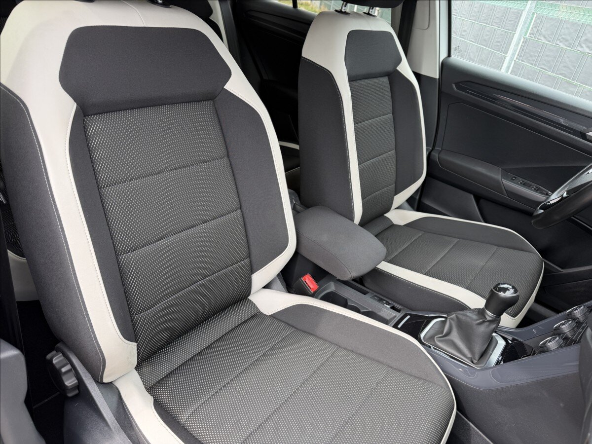 Volkswagen T-Roc SUV / Terénní 999,0 85 kw