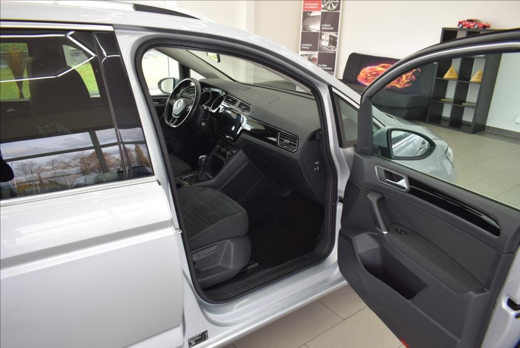 Volkswagen Touran Kombi 2,0 l 110 kw