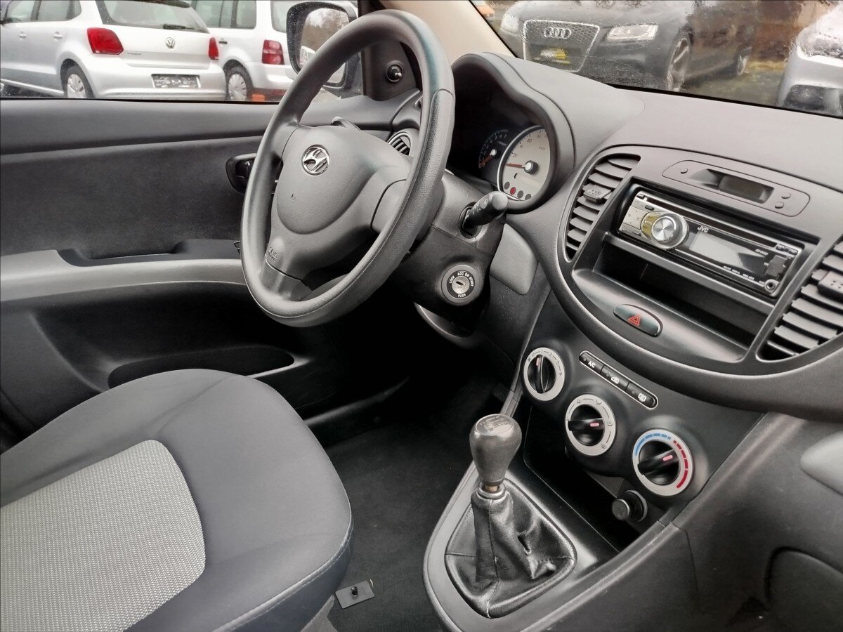 Hyundai i10 Hatchback 1,1 l 49 kw