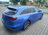 KIA Ceed 4
