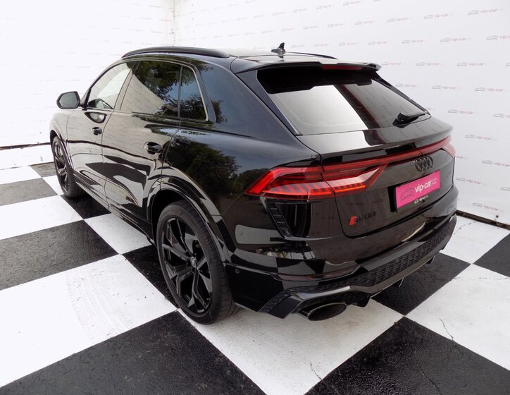 Audi RS Q8 3
