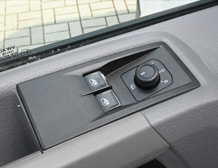 Volkswagen Crafter Skříň 2,0 l 103 kw