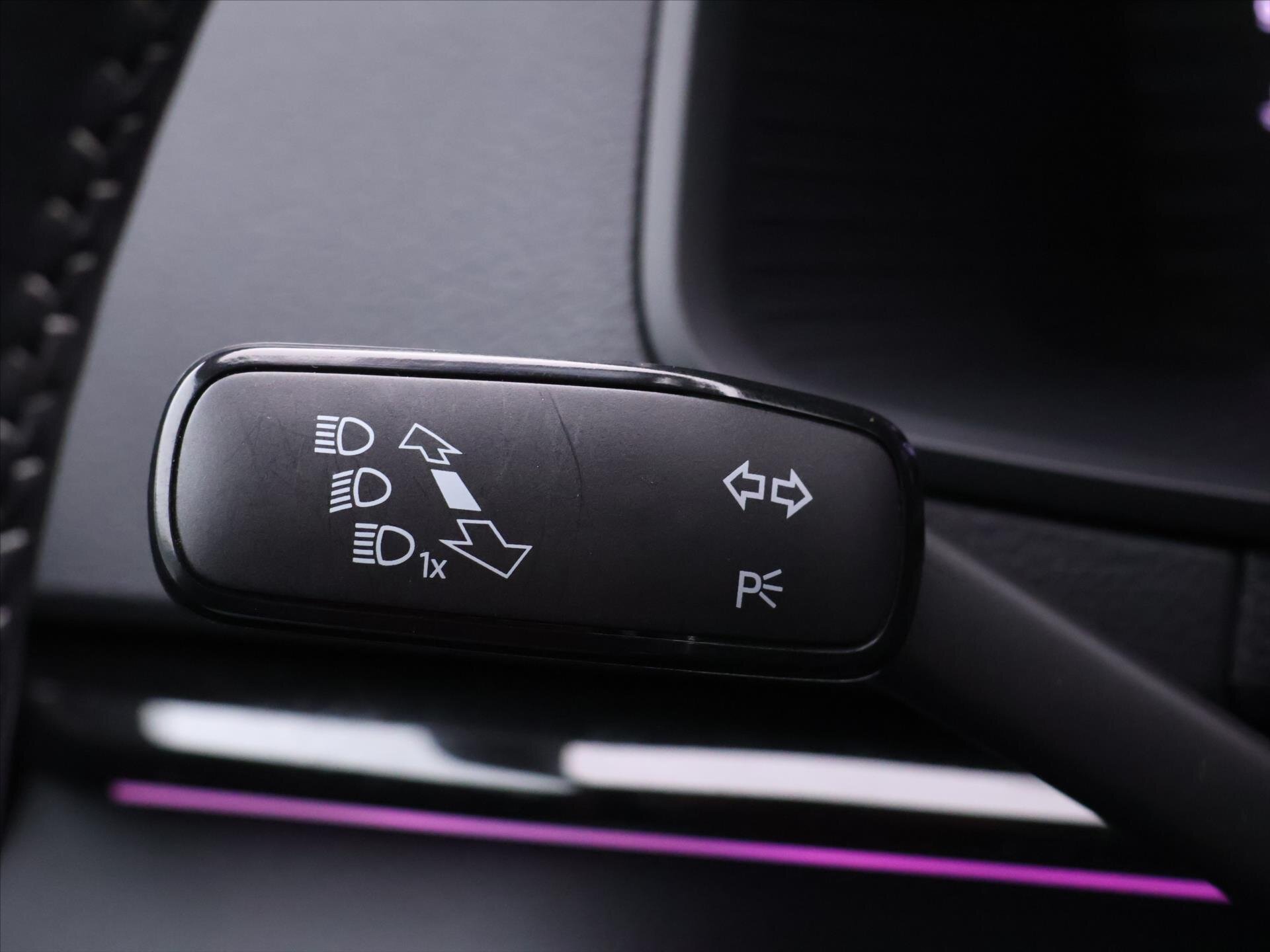 Škoda Karoq SUV / Terénní 2,0 l 140 kw