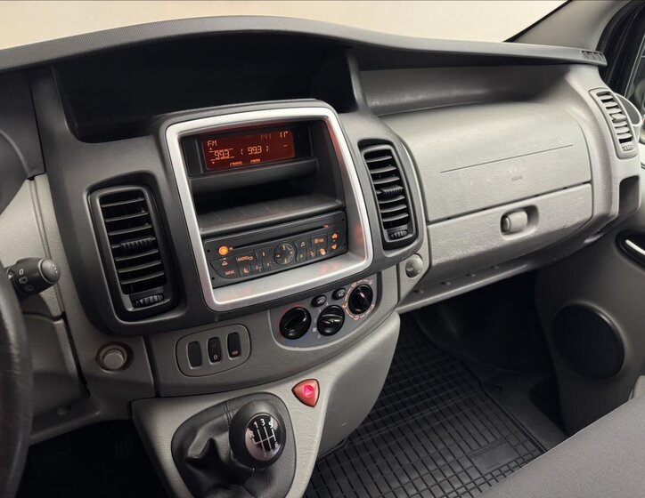Opel Vivaro Kombi 2,0 l 84 kw