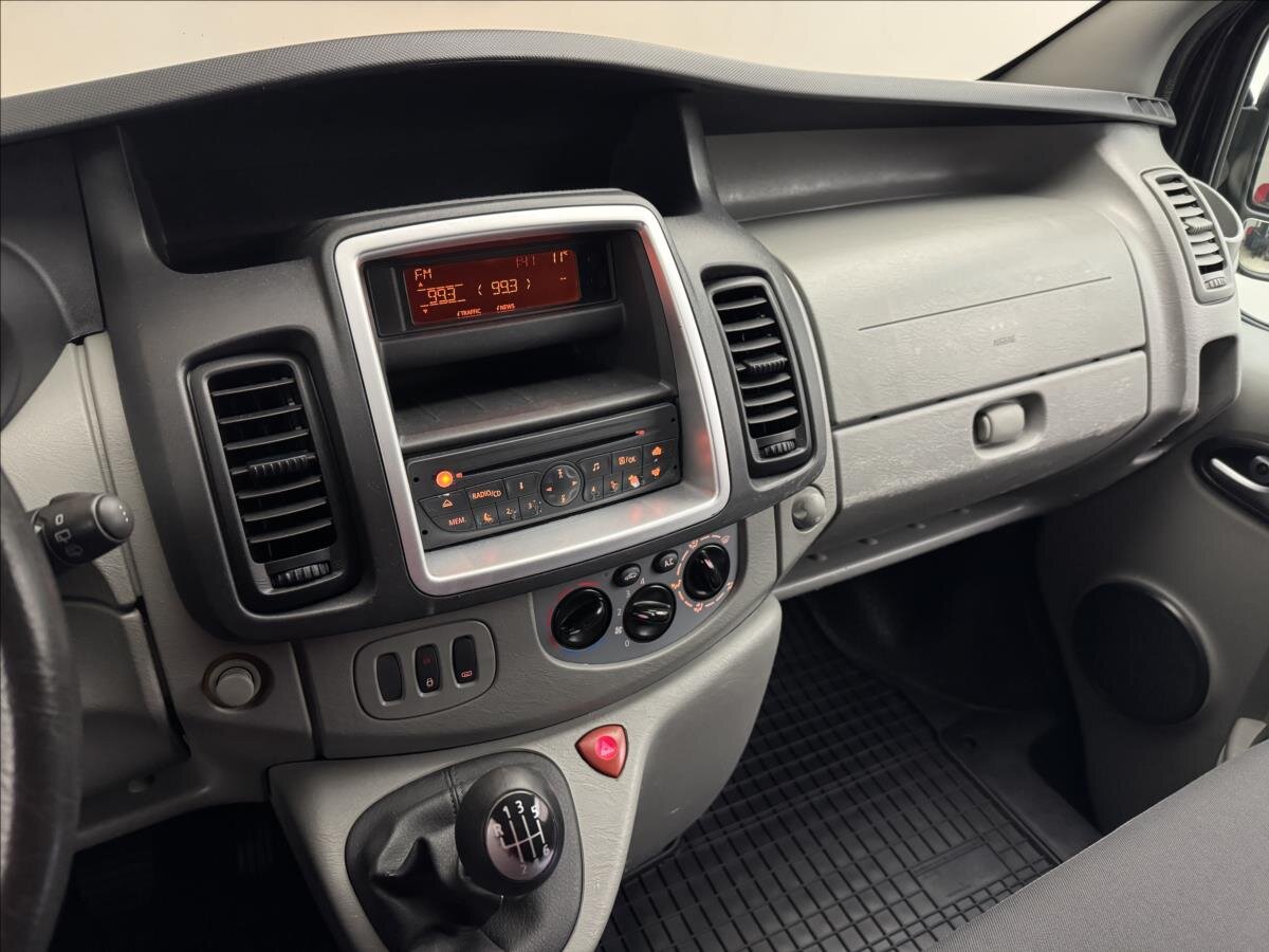 Opel Vivaro Kombi 2,0 l 84 kw
