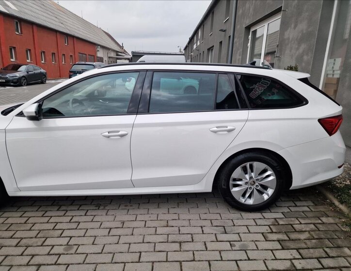 Škoda Octavia Kombi 2,0 l 85 kw