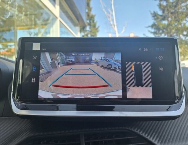 Peugeot 208 Hatchback 1,2 l 74 kw