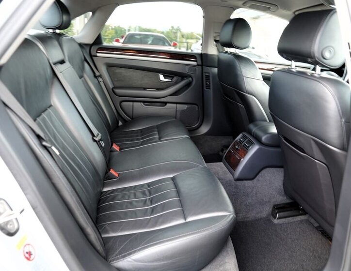 Audi A8 Sedan 3,0 l 171 kw