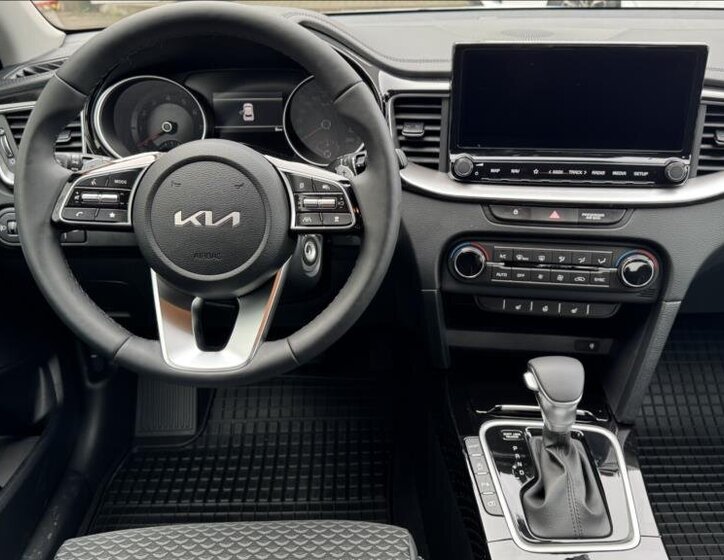 KIA XCeed SUV / Terénní 1,6 l 110 kw