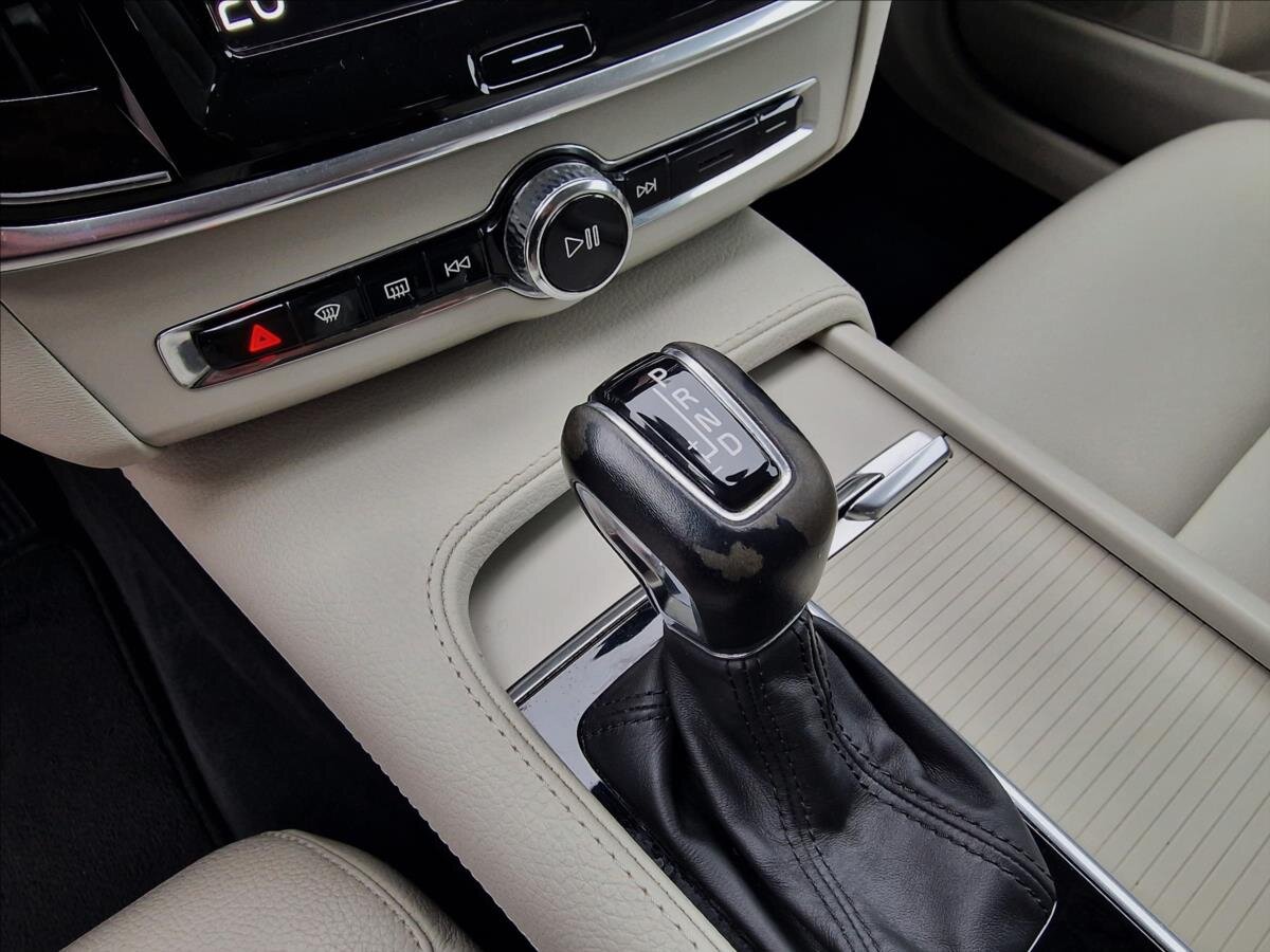 Volvo V90 Kombi 2,0 l 140 kw