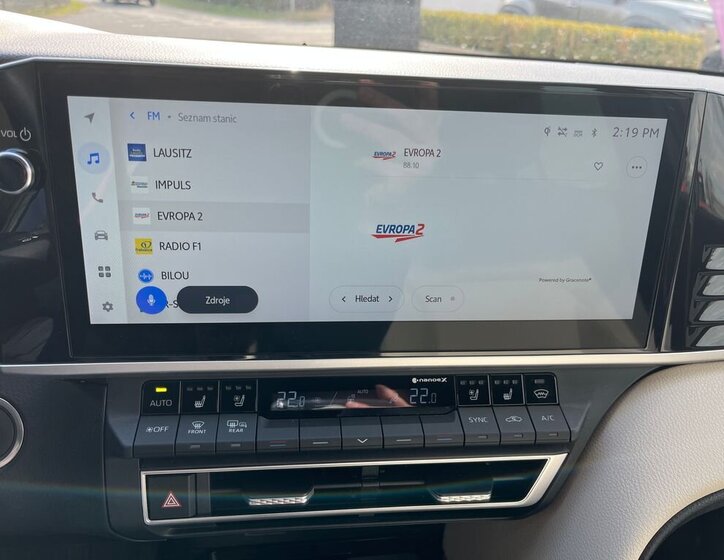 Toyota Camry Sedan / Limuzína 2,5 l 137 kw