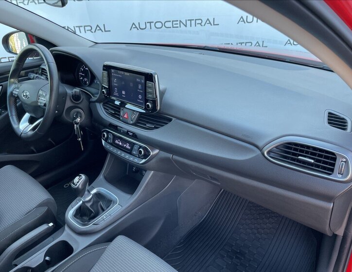 Hyundai i30 Kombi 998,0 88 kw