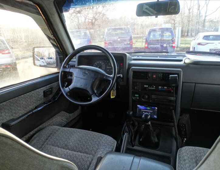 Nissan Ostatní 4