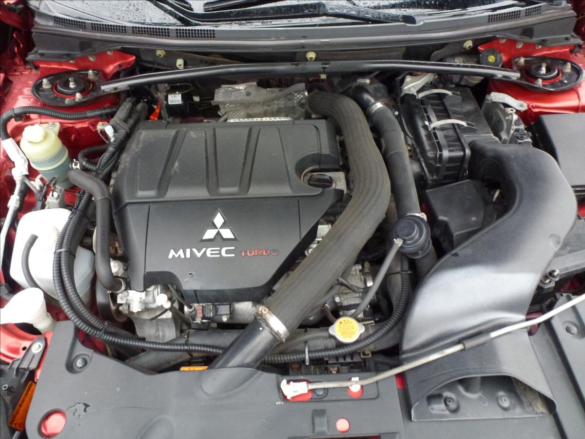 Mitsubishi Lancer Hatchback 2,0 l 217 kw
