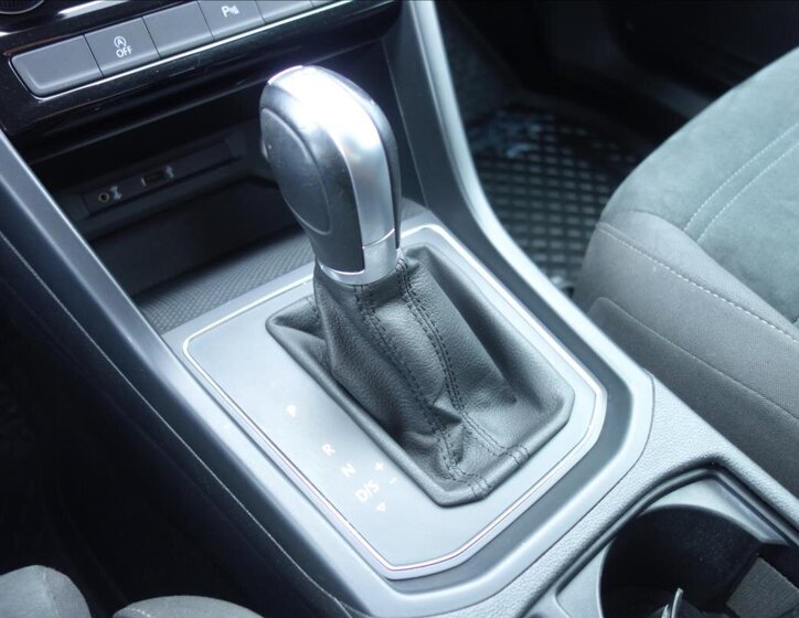 Volkswagen Touran MPV 2,0 l 110 kw