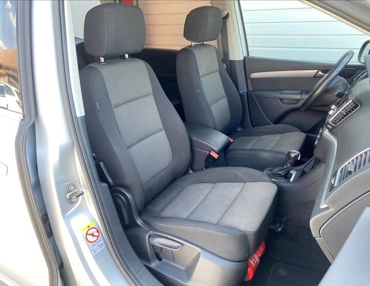 Volkswagen Sharan MPV 2,0 l 103 kw