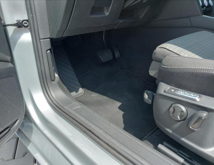 Volkswagen Passat 23