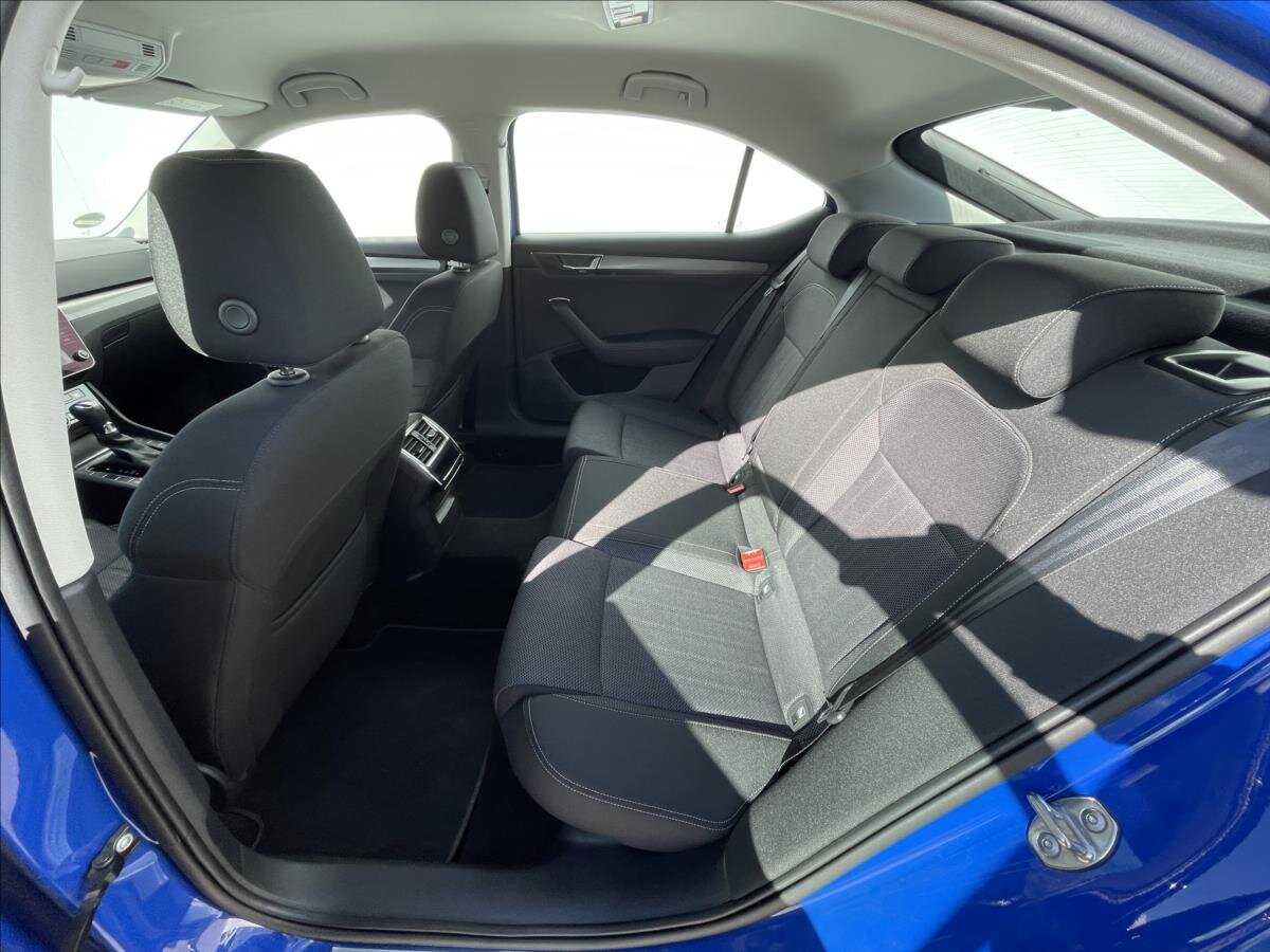 Škoda Superb Liftback 1,5 l 110 kw