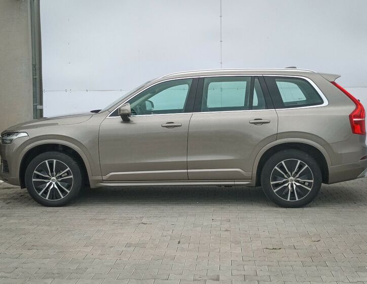 Volvo XC90 8