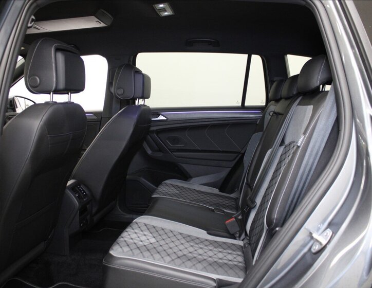 Volkswagen Tiguan Allspace 7