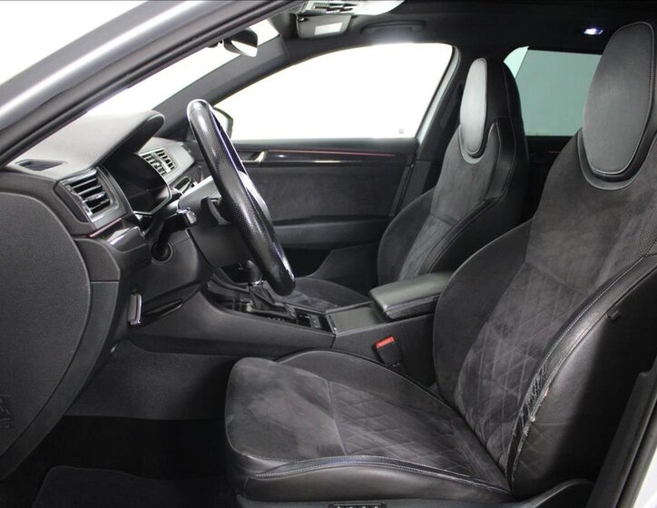 Škoda Superb Kombi 2,0 l 110 kw