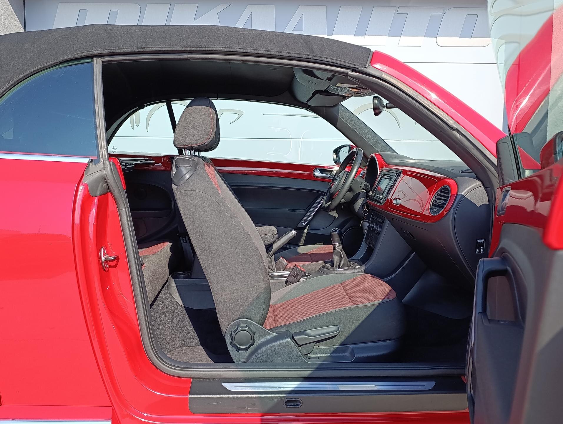 Volkswagen Beetle Kabriolet 1,2 l 77 kw