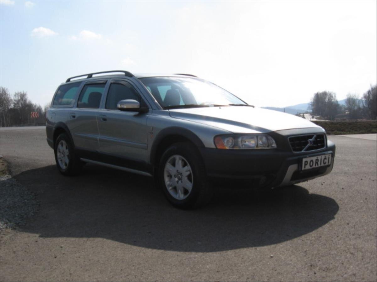 Volvo XC70 Kombi 2,4 l 136 kw