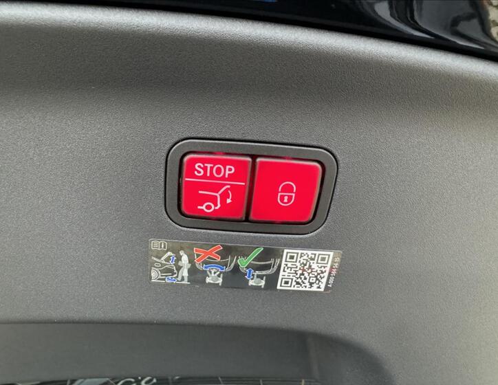 Mercedes-Benz AMG GT 33