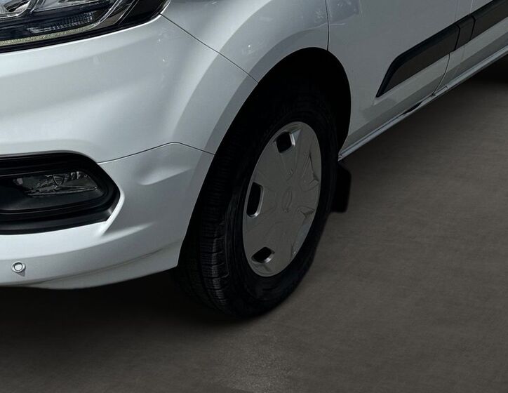 Ford Transit Custom 6