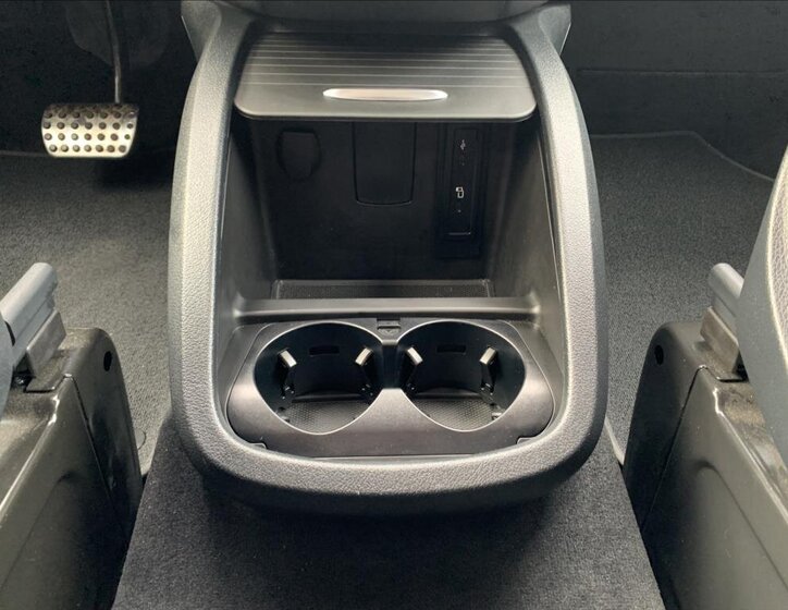 Mercedes-Benz Ostatní Ostatní 2,0 l 174 kw