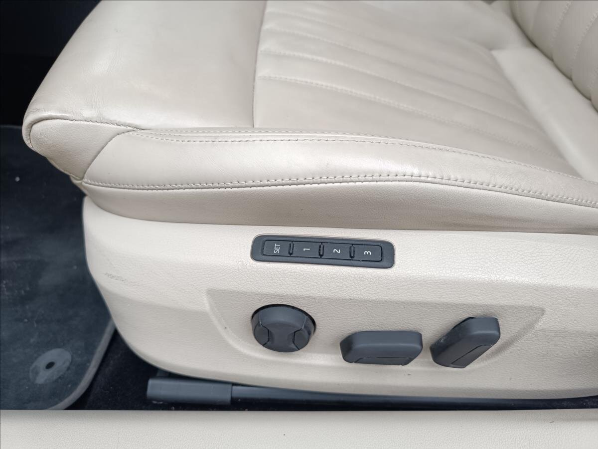 Škoda Superb Liftback 2,0 l 140 kw