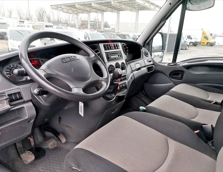 Iveco Ostatní Valník 3,0 l 125 kw