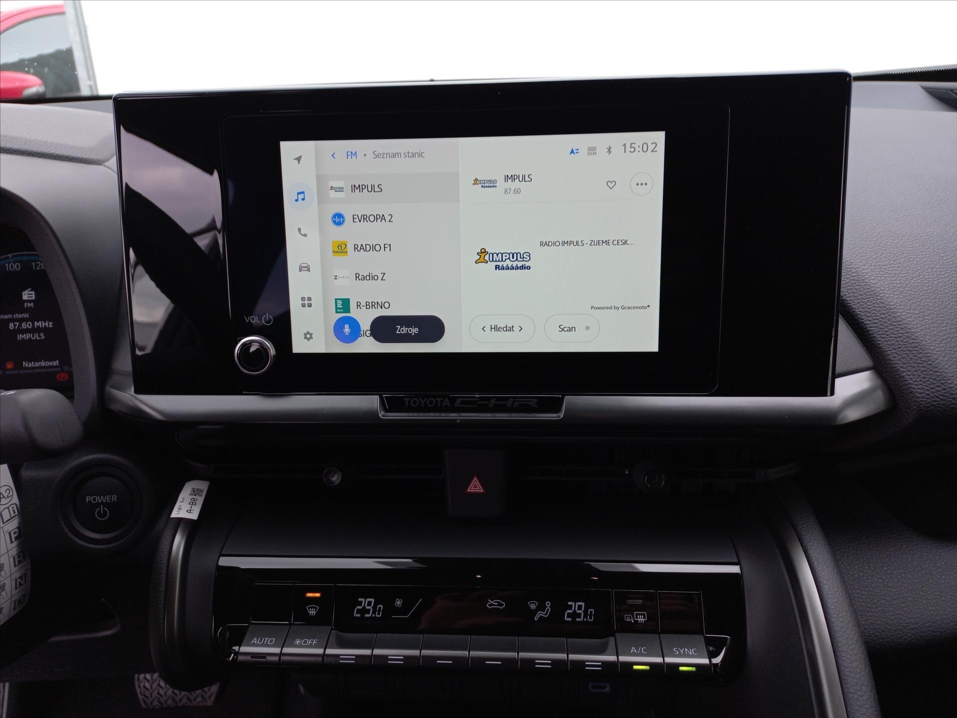 Toyota C-HR CUV 1,8 l 72 kw